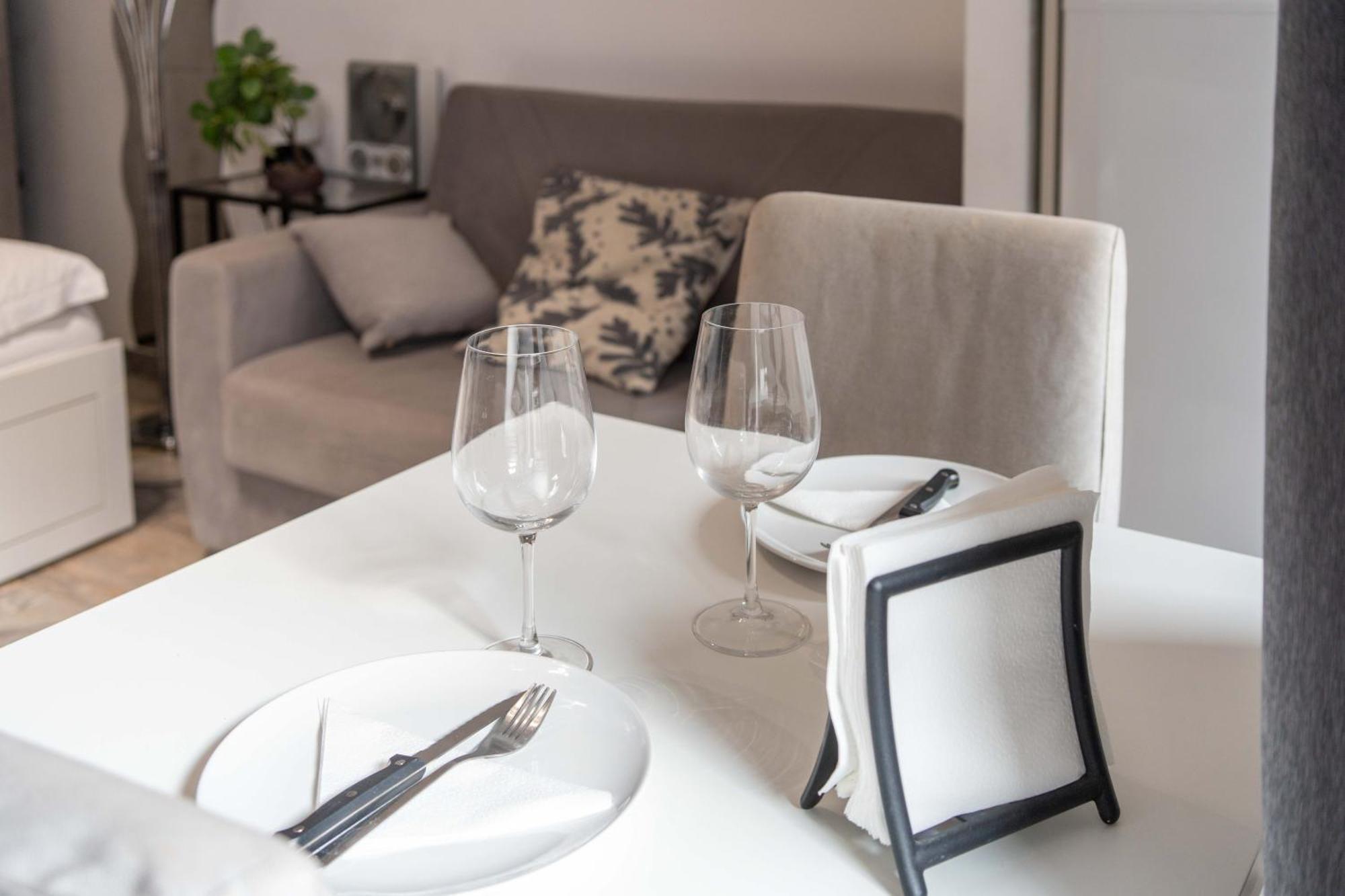 Small suite in the Heart  Milano Esterno foto