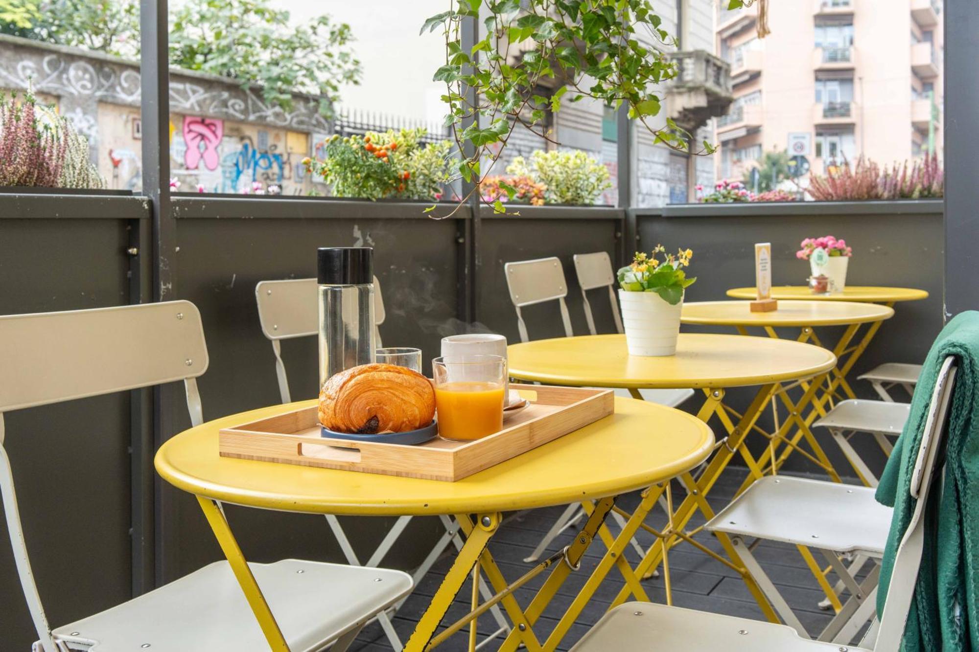 Small suite in the Heart  Milano Esterno foto